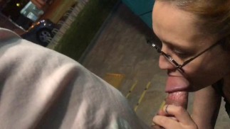 Mamada pública y sexo en la calle
