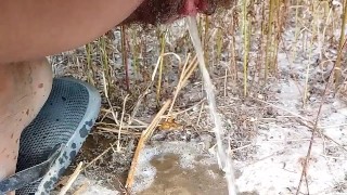 Fazer xixi depois de se masturbar. Minha bunda estava solta e outra coisa saiu também. Mijo em câmera lenta.