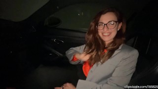 Carolina Iena - Italiaanse schattige student plaagt en geeft footjob in ruil voor gunsten