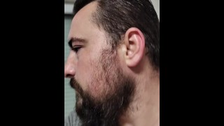 бородатый кобель