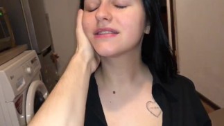 HIZO UNA JUICY MAMADA A UN HERMANASTRO