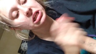 Garganta profunda descuidada de mi novia