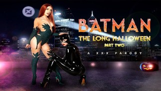 Batman in un trio con Catwoman e POISON IVY durante il lungo porno VR di Halloween