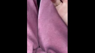 J’ai dû faire pipi en conduisant ... fini dans une tasse.. devrais-je gâcher le siège la prochaine fois?