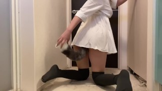 Vou te mostrar minha bunda inserindo um plug anal com orelhas de gato e cauda ♡