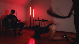 Związany Mąż i nazwany mistrzem BDSM