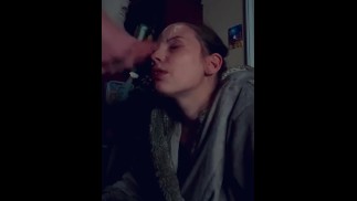 Cute Morena Amateur Chupa Polla Para Semen Masivo Facial