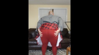 Sissy v modrých semišových botách 💙 Kostkovaná sukně a červené punčocháče 🍒 - No edit 1. vzít blow my load