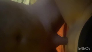 hijastra amateur casera se folla a su padrastro en pov ~ ¡Guardándolo en la familia!