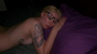 Hij brak in de achterdeur @2:32am