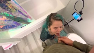 Polla a la boca orina chug POV