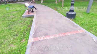 Pego no parque, sessão de fotos e sexo por dinheiro