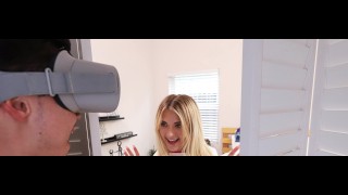 VIRTUAL PORN - Esgueirando-se em Petite Stepsis Emma Bugg