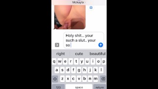 Puta enviando mensajes de texto a su novio que su amigo se acercó y se la folló (parte 2)