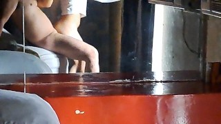 Mi mujer me engaña con mi amigo en un motel
