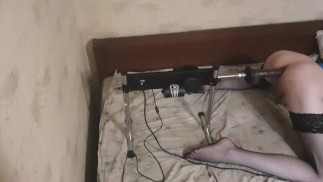 Sissy seks thuis met machines