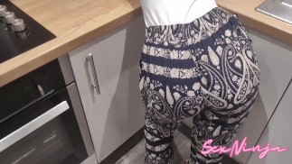 友達の継母が私と性交するので口を閉じておきます