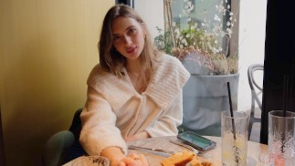 Romantyczna kolacja zakończyła się niesamowitym ruchaniem 4k