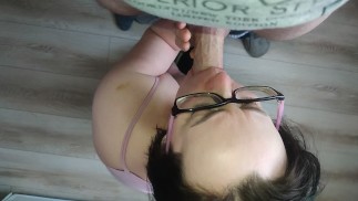 nevlastní sestra kouření a cum na zadek