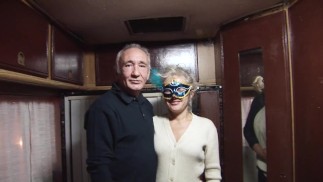 Mature/Milf décide de sortir pour de nombreuses bites qu’elle peut trouver Ep 3
