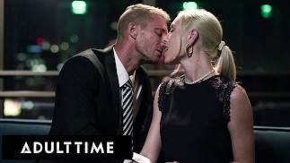 ADULT TIME-PAWGインターンKay素敵な彼女の結婚した上司を誘惑し、彼女の完璧な猫を喜ばせInto