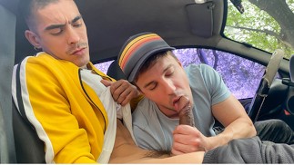 Le mec hétéro Isra Hell accepte de frapper le chauffeur latino Jonas Matt et prend sa bite après - SayUncle