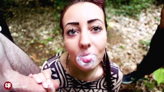 18yo holandský teen první blowbang během polední přestávky smoothy