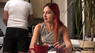 MILF-Geschichte. Nerd schlägt zurück Teil 1 - porno_tempus