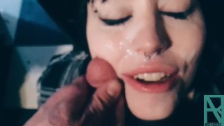 POV Giving Goth meid facial