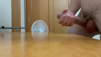 Rapazes japoneses que gostam de se masturbar e ejacular vigorosamente vídeos de masturbação sem cens