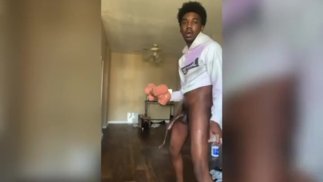Sballa il dado più grande con una bambola del sesso con grandi tette