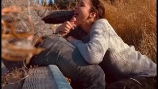 Pareja real al aire libre garganta profunda descuidada y facial