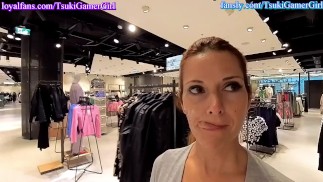 Sexy Dívka udělala LAME CUMWALK držela kameru ve špatném (FULL)