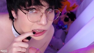 Wspaniała pokojówka Femboy Doi ich panów grubego soczystego kutasa
