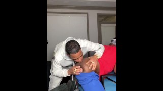Papi me da la bienvenida a casa