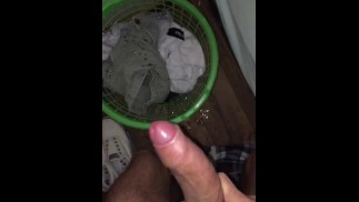 GOZADA ENORME GOZADA MASSIVA. GOZANDO POR TODA PARTE. 10 cordas de CUM. Eu CUMMING. Me chupa?