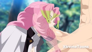 Mitsuri nimmt Iguro mit in den Wald, um ihm einen reichhaltigen Blowjob zu geben - Demon Slayer