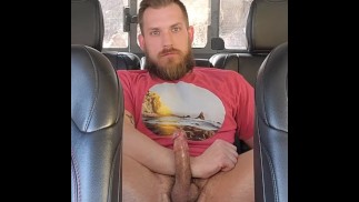 Semen en el asiento trasero