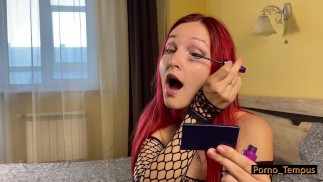 Fetisch ignorieren. Russische rothaarige Schönheit betrügt versehentlich - porno_tempus