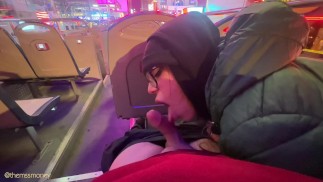 POV PÚBLICO: MAMADA ARRIESGADA EN EL AUTOBÚS TURÍSTICO DE NUEVA YORK