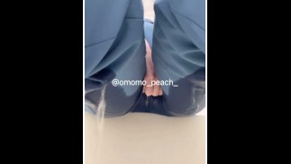 【クレーム対応の電話が長引いておもらし】#omorashi #peeaccident #desperation wetting #pee desperation