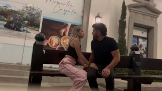 Straniero Hooks con Hot turista 🥵
