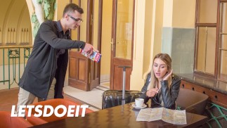 Худенькая Татуированная Красотка Катрин Текила Трахнута За Границей Длинным Членом - LETSDOEIT