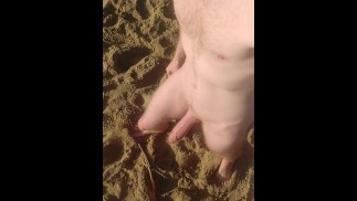 Eine Ladung am Strand streicheln
