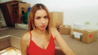 La moglie del vicino distruttore di case ti seduce per tradirti