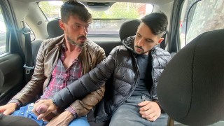 I segreti di Buenos Aires - Macho argentino seduce e sbatte il suo amico spagnolo - Dick Rides