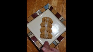 Biscuits avec un glaçage fait à la main pour Neo