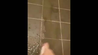 Spielzeug spielen