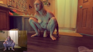 Esguichando em um vibrador gigante