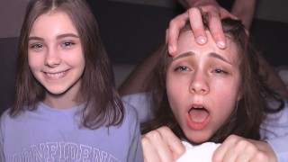 Die Perfekte Freundin - Zierlicher Teenager Nimmt Hardcore-Schläge
